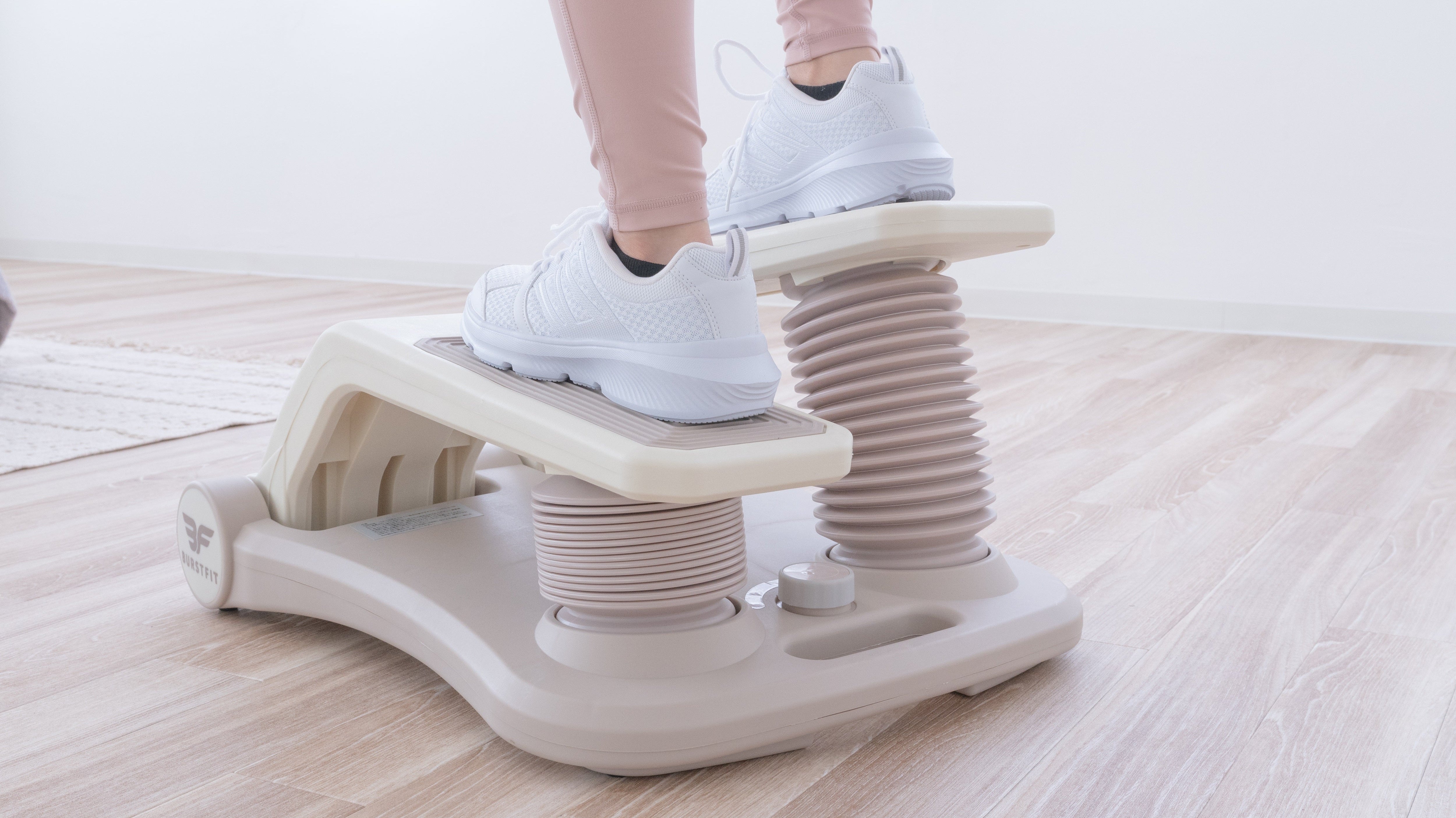 秋は食欲との勝負。実は“食べすぎない運動”があるって知ってました? Oct 29